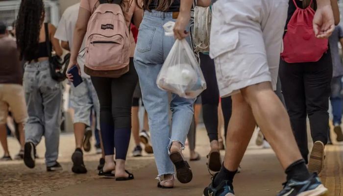 Os resultados do Exame Nacional do Ensino Médio (Enem) 2023 aplicado nos dias 5 e 12 de novembro de 2023 serão divulgados nesta terça-feira (16). O acesso às notas deverá ser feito por meio da Página do Participante, com o login único da plataforma gov.br.